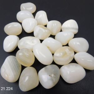 Agate blanche - Agate de la Paix 06 à 10 grammes / 2 à 2,5 cm. Taille SM. OFFRE SPECIALE