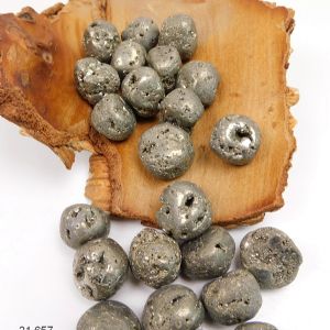 Pyrite avec cristaux du Pérou 2-2,5 cm / 15-19 Gr.