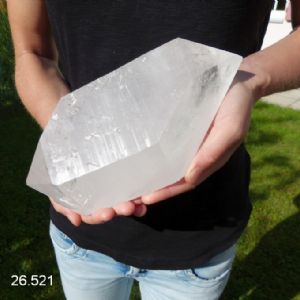 Cristal de roche biterminé GEANT. Pièce unique 2,939 Kilos