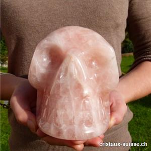 Crâne en quartz rose, long 15 cm, haut 11 cm. Pièce unique de 2,538 kilos