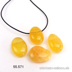 Calcite orange 3 cm percée avec cordon cuir à nouer