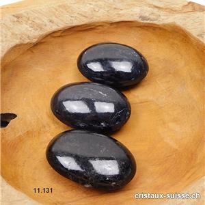 Tourmaline noire - Schörl, galet 6 - 6,5 x 4,5 - 5 cm. 140 à 145 grammes