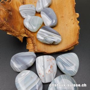 Agate gris-blanc lignée 3,5 à 4,5 cm. Taille L - XL. Qual. AB. OFFRE SPECIALE