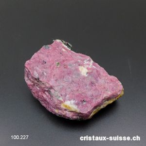 Rubis - Hornblende brut 6,5 x 4,5 x 2,8 cm. Pièce unique 196 Grammes