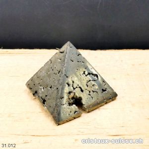 Pyramide Pyrite du Pérou, base 5,6 cm x H. 4,5 cm. Pièce unique 229 grammes