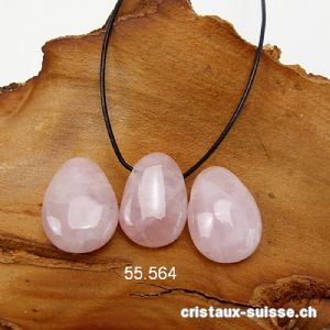 Quartz rose 3 cm percé avec cordon en cuir à nouer