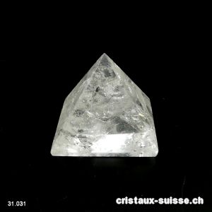 Pyramide Cristal de Roche, base 5 x haut. 4,2 cm. Pièce unique