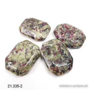 Eudialyte claire, pierre anti-stress à pans coupés 3,5 - 4 x 2,5 - 3 cm