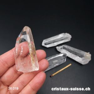 Cristal de Roche pointe brute 5 à 6 cm, 32 - 40 grammes