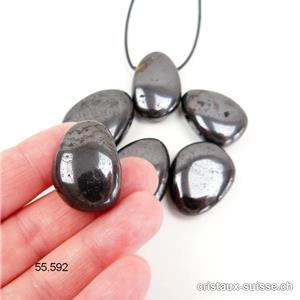 Magnétite 2,5 - 3 cm, percée avec cordon cuir noir à nouer