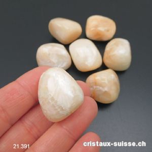 Stilbite irisée beige-rosée 2,5 - 3 cm / 13 à 16 grammes. Taille XL