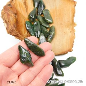 Néphrite Jade vert foncé 3 - 4 cm / 4 - 9 grammes