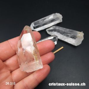 Cristal de Roche pointe brute 5 à 6 cm, 32 - 40 grammes