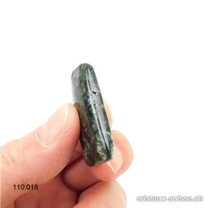 Séraphinite de Sibérie, polygone 3,3 x 1,8 x ép. 0,6 cm. Pièce unique