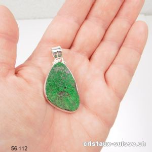 Pendentif Grenat Uvarovite cristallisé en argent 925. Pièce unique