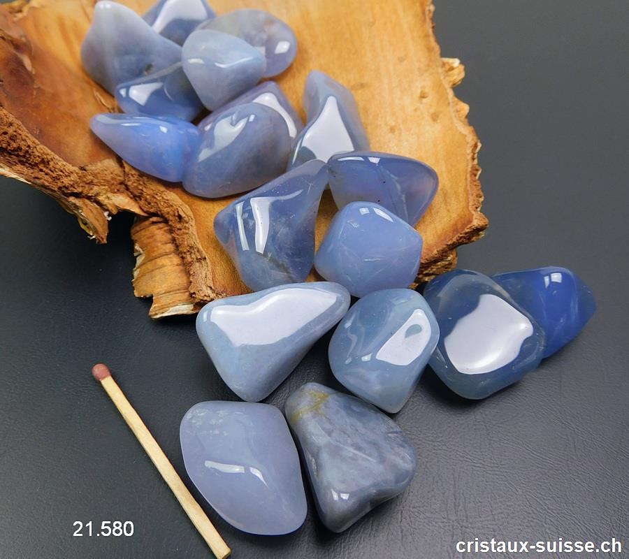 Calcédoine bleue sans bandes env. 3 cm / 14 à 20 grammes. Taille L