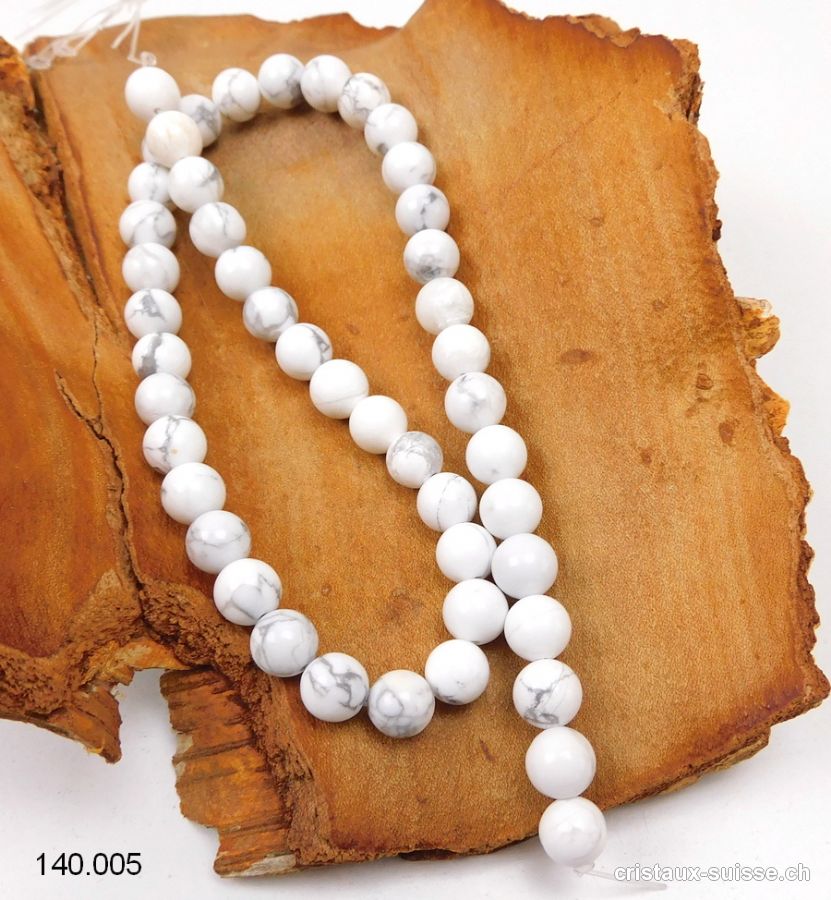 Rang Magnésite - Howlite blanche 8 - 8,5 mm / 38 cm, env. 44 boules