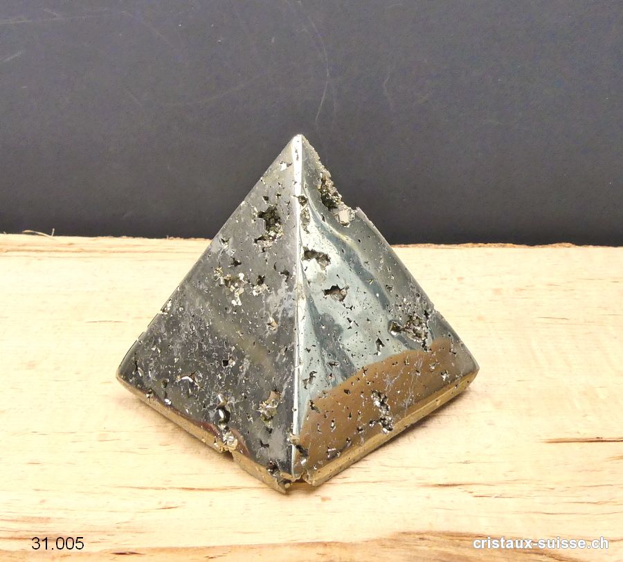 Pyramide Pyrite du Pérou, base 6,3 cm x H. 6 cm. Pièce unique 407 grammes