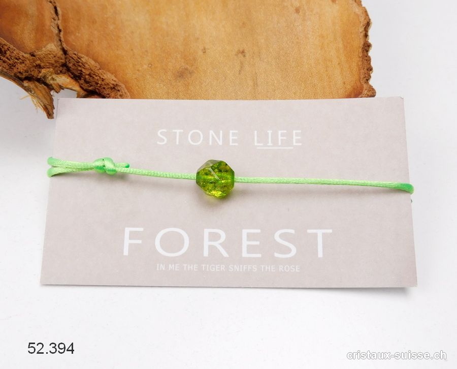 Bracelet Cristal vert - FOREST - avec cordon satin réglable vert. OFFRE SPECIALE