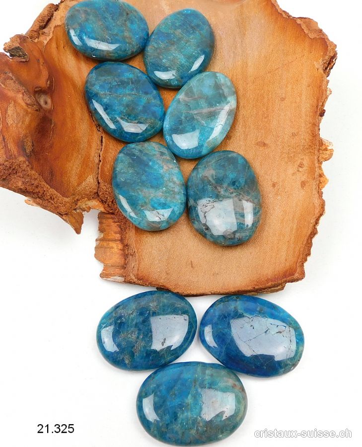 Apatite bleue plate 3,5 à 4 cm / 16 - 20 grammes