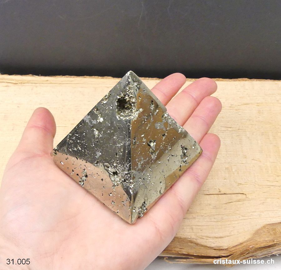 Pyramide Pyrite du Pérou, base 6,3 cm x H. 6 cm. Pièce unique 407 grammes