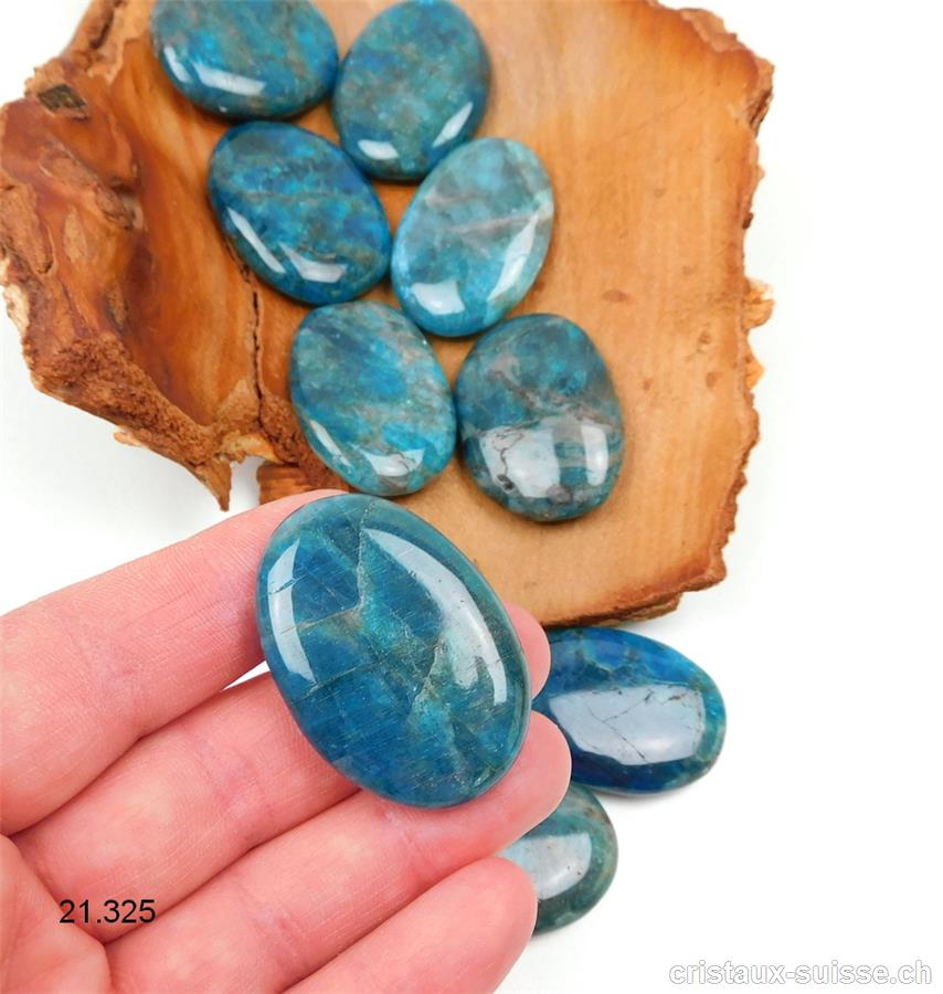 Apatite bleue plate 3,5 à 4 cm / 16 - 20 grammes