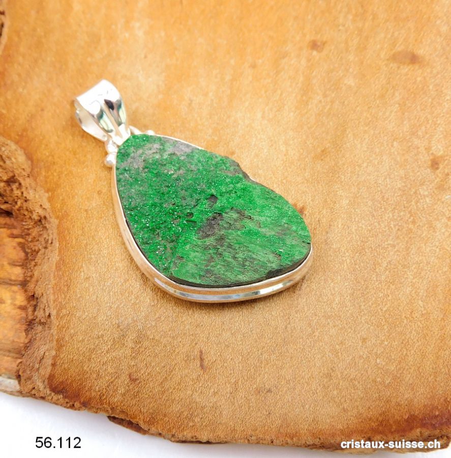 Pendentif Grenat Uvarovite cristallisé en argent 925. Pièce unique