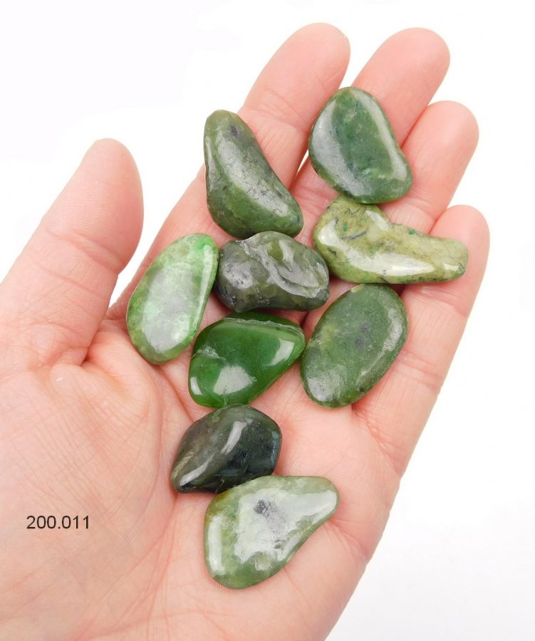 Néphrite Jade vert . Lot unique 42,5 grammes