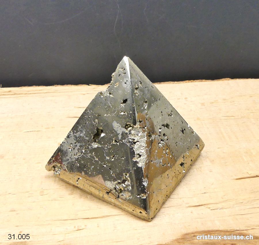 Pyramide Pyrite du Pérou, base 6,3 cm x H. 6 cm. Pièce unique 407 grammes