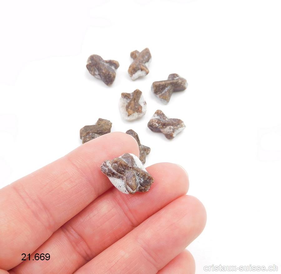 Staurotide - Staurolite brute de Russie, env, 1,5 cm. RARETÉ