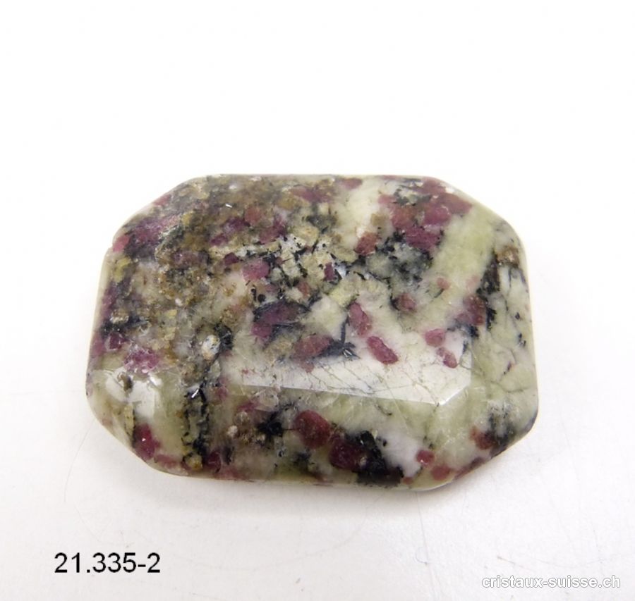 Eudialyte claire, pierre anti-stress à pans coupés 3,5 - 4 x 2,5 - 3 cm