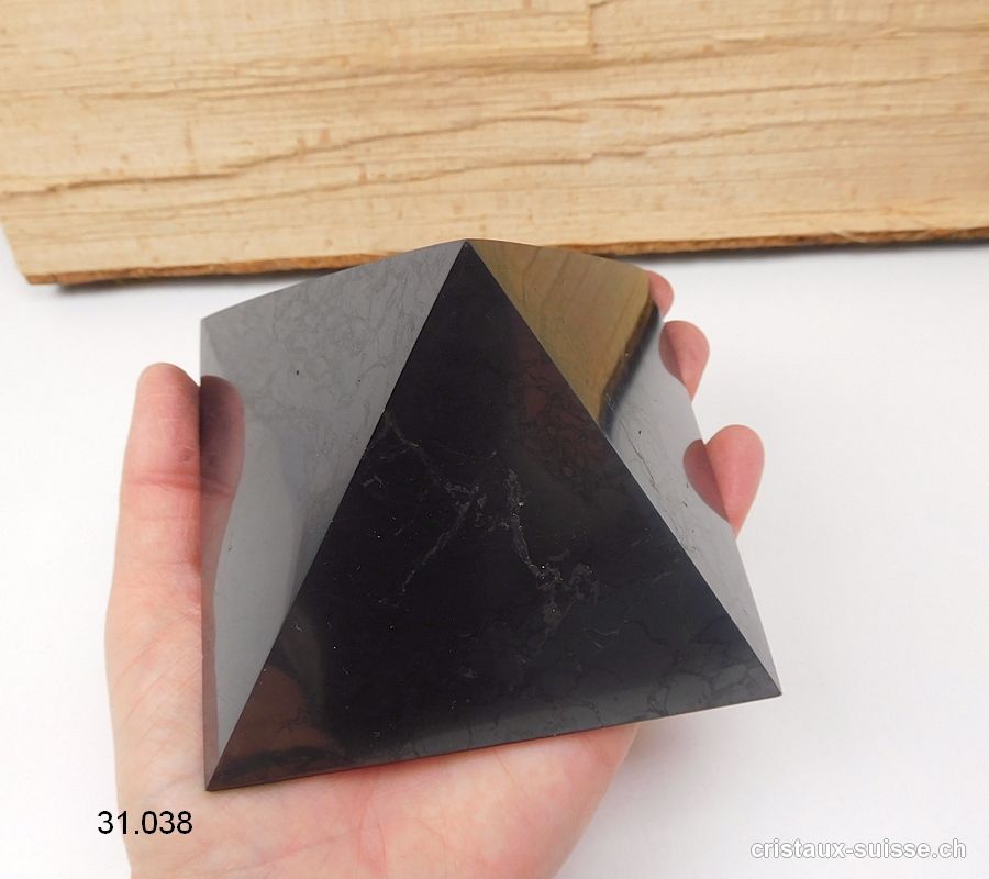 Pyramide Schungite 10 cm x haut. 6,5 cm, 550 à 600 grammes