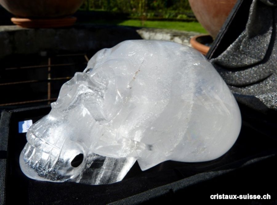 Crâne en cristal de roche. Pièce unique + de 1,5 kilo. 